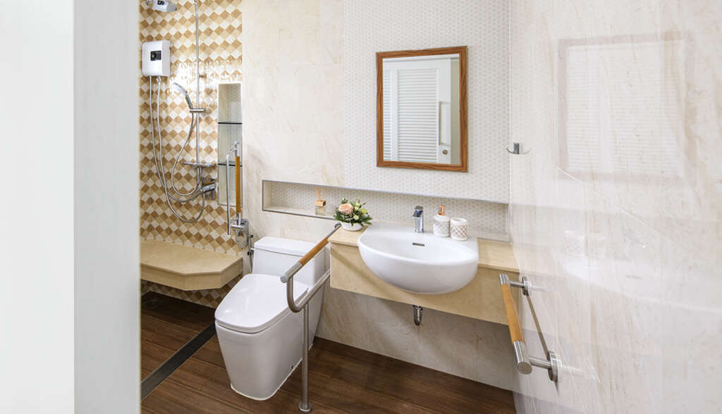 senior-friendly-bathroom-designs-oakley-home-access